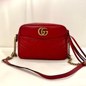 Gucci Double G Marmont Medium Camera bag w/COA